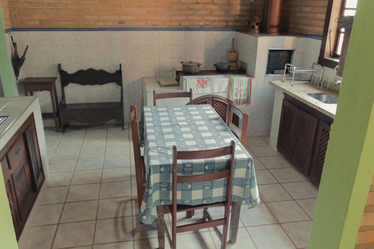 Em Tiradentes, Minas Gerais, Casa Tipica E Espacosa Em Terreno Arborizado Ngoại thất bức ảnh
