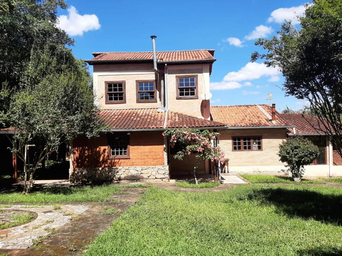 Em Tiradentes, Minas Gerais, Casa Tipica E Espacosa Em Terreno Arborizado Ngoại thất bức ảnh